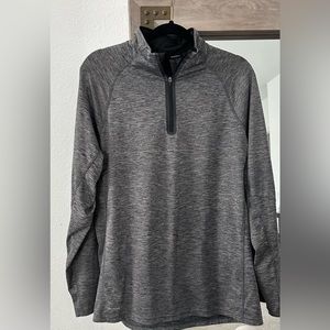 ZIP athletic pullover